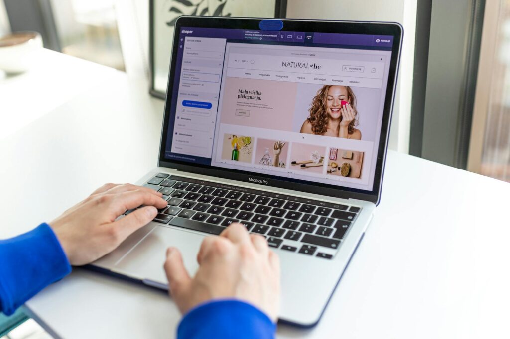 How to Translate Website Content With an LLM: A Practical Guide for Faster, Scalable Localization