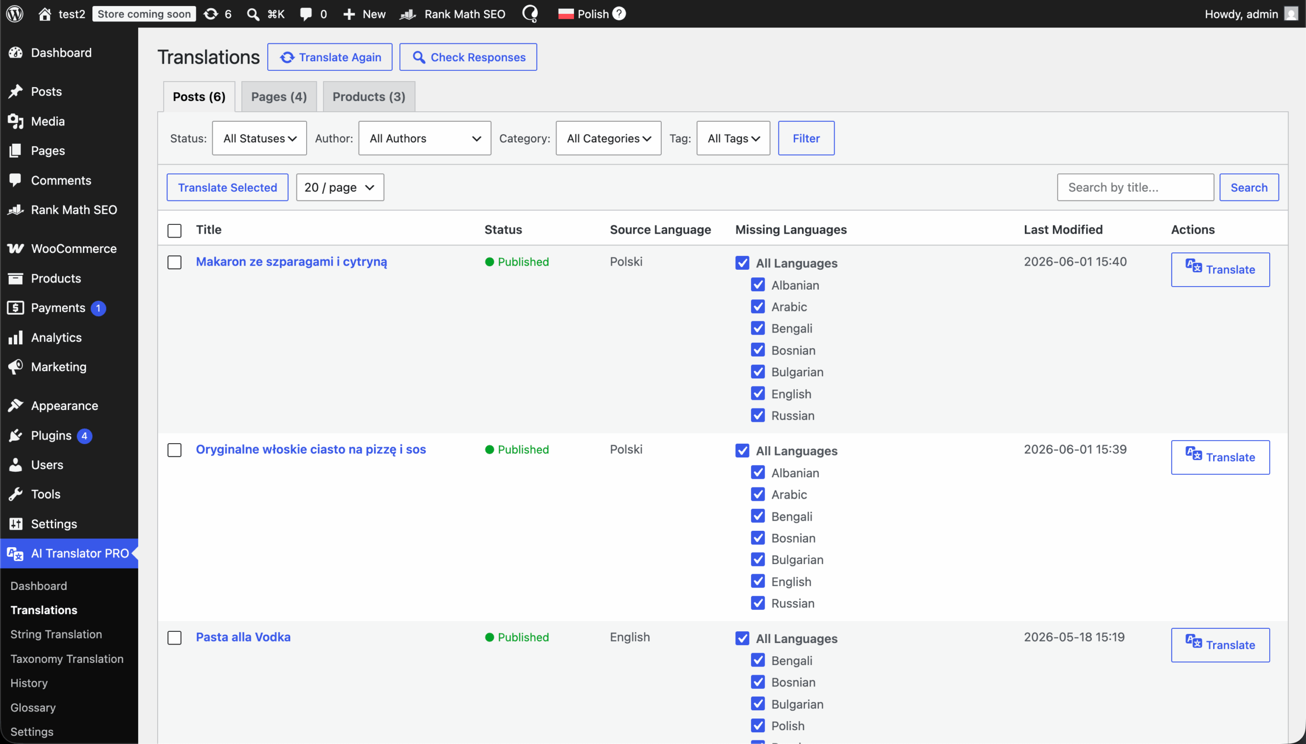 Het scherm Vertalingen van de plugin in wp-admin, met een lijst van berichten en pagina's met hun vertaalstatus per taal en een knop om ze voor AI-vertaling te verzenden